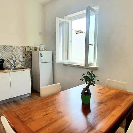 La Casa Di Andreina Mondello