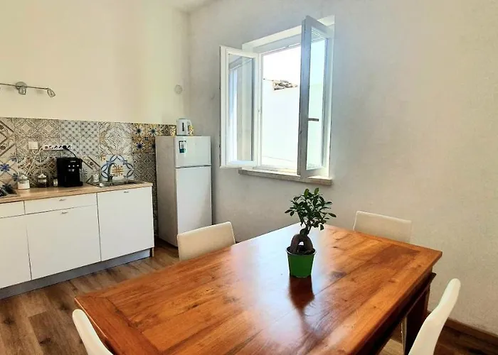 La Casa Di Andreina Mondello